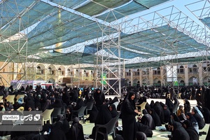 حضور اقشار مختلف مردم در مراسم ارتحال امام خمینی(ره)
عکس:زینب خدابخشیان