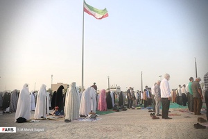 نماز عید سعید فطر در ساحل بوشهر