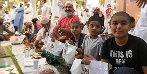 سفره افطار مسجدالنبی