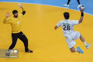 دیدار تیم‌های ملی هندبال ایران و کویت در مسابقات هندبال بازی‌های آسيايی هانگژو