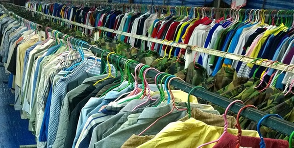 پوشاک قاچاق