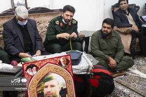اعلام خبر بازگشت پیکر شهید مدافع حرم مصطفی چگینی به  کشور توسط سردار حسن حسن‌زاده فرمانده سپاه محمد رسول الله تهران بزرگ