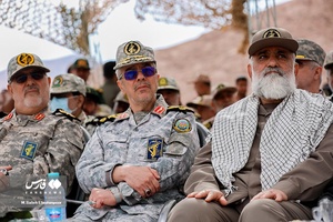 بازدید سرلشکر باقری از نیروی زمینی سپاه کرمان