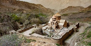 گردشگران نوروزی در منطقه آزاد ارس ( جلفا )