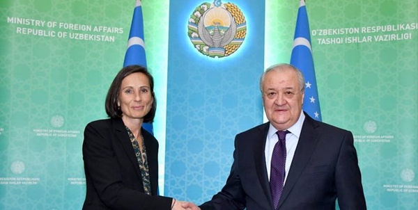 عبدالعزیز کامل‌اف و شارلوت آدریان