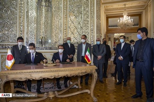 دیدار وزیر خارجه ژاپن با ظریف