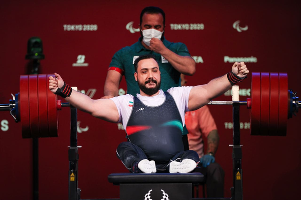 روح الله رستمی، پاراوزنه برداری