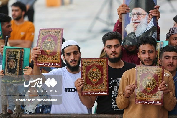 تجمع مردم اصفهان در اعتراض به هتک حرمت قرآن کریم