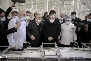 علیرضا رزم‌حسینی وزیر صنعت، معدن و تجارت در مراسم  افتتاح طرح های توسعه گروه غذایی شبستر