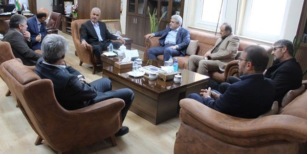 سورنا ستاری