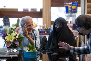 جشن هنرمندان برای خسروباباخانی