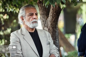 مراسم خاکسپاری فردوس کاویانی