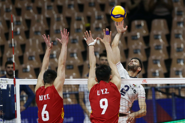 میلاد عبادی پور والیبال ایران چین