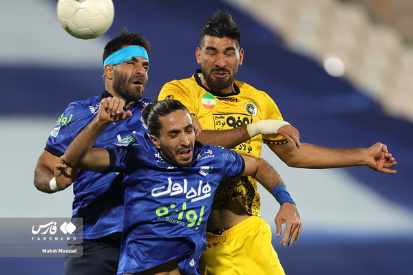 استقلال و سپاهان، فوتبال، شهریار مغانلو، مغانلو