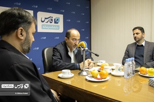 محمد مهدی نژاد نوری معاونت علوم،تحقیقات و فناوری ستاد کل نیروهای مسلح و مهدی بادپا مدیر کل فرهنگی اجتماعی وزارت علوم