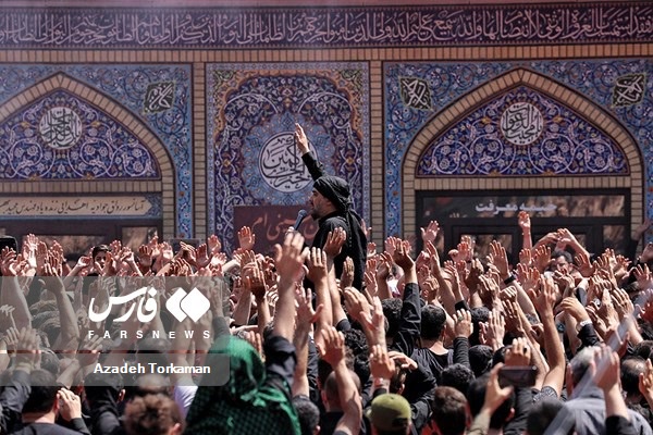 عزاداری روز عاشورا در امامزاده صالح تجریش