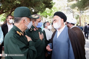 حضور آیت‌الله مهدوی نماینده مردم اصفهان در مجلس خبرگان رهبری در مراسم ترحیم شهید حجازی