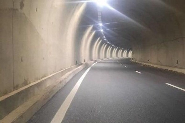 روشنایی تونل