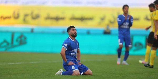 ناراحتی استقلال