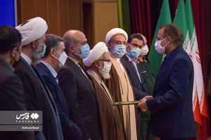 قدردانی احمد وحیدی وزیر کشور از فتح الله حقیقی استاندار پیشین زنجان