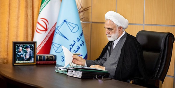 محسنی اژه ای + نوشتن + مطالعه