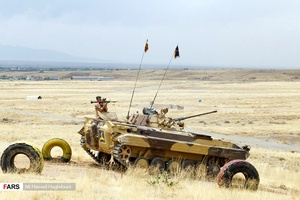 نمایی از مراحل مستند مسابقه رزم آوران که در تیپ مکانیزه امام زمان (عج) نیروی زمینی سپاه در شهرستان شبستر استان آذربایجان‌شرقی برگزار گردیده است.