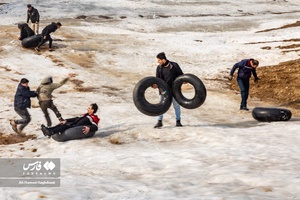 تیوپ سواری در دامنه کوه میشو