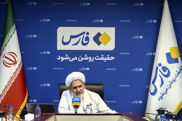 حجت الاسلام حسین طائب مشاور فرمانده کل سپاه پاسداران انقلاب اسلامی و رئیس سابق سازمان اطلاعات سپاه