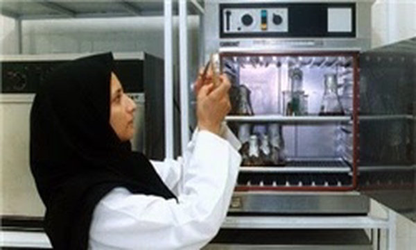 آزمایشگاه کنترل کیفی استاندارد تست پرستار تکنیسین