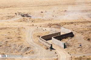 نمایی از مراحل مستند مسابقه رزم آوران که در تیپ مکانیزه امام زمان (عج) نیروی زمینی سپاه در شهرستان شبستر استان آذربایجان‌شرقی برگزار گردیده است.