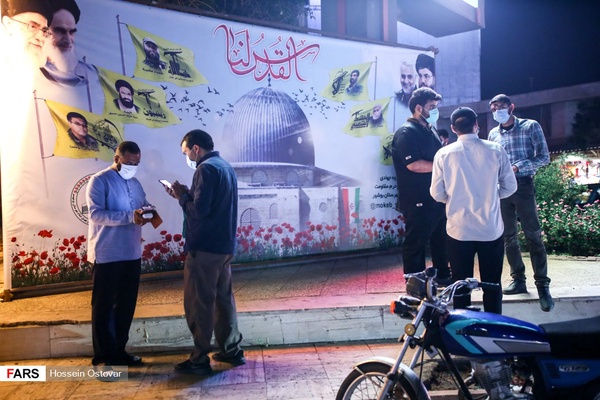 ابراز همدردی جوانان بوشهری و نصب بنر برای حادثه تروریستی کابل 