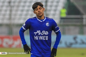 مهدی قائدی در دیدار تیم فوتبال ذوب‌آهن و استقلال تهران