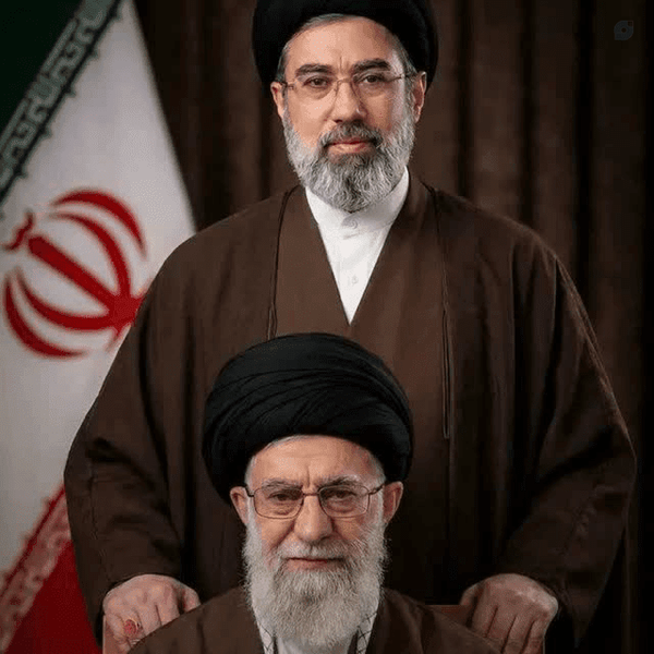 سومین شبهه و جواب آن در مورد رهبری آیت الله سید مجتبی خامنه‌ای حفظه الله تعالی. با ما همراه باشید!

۳.  چرا رهبری معظم انقلاب آیت