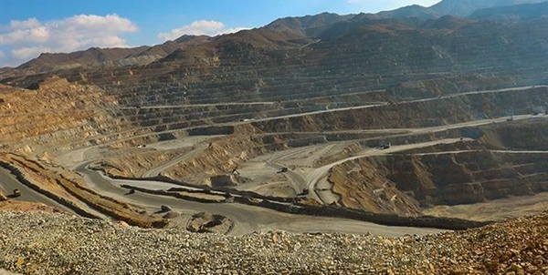 مس دالی