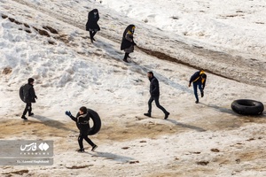 تیوپ سواری در دامنه کوه میشو