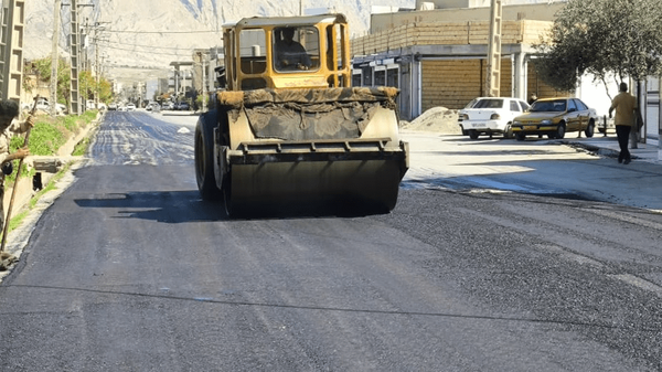 شهردار دوگنبدان از اجرای ۲۸۰ هزار مترمربع آسفالت‌ریزی معابر از ابتدای سال خبر داد