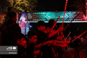 مراسم عزاداری شاه حسین گویان آذری‌های مقیم پایتخت در خیابان بهشت