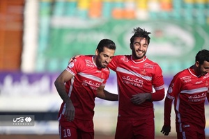 گزارش تصویری از صعود پرسپولیس با غلبه بر ذوب آهن؛ تارتار بازهم مغلوب قرمزپوشان