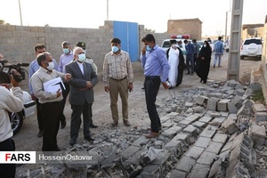 بازدید نماینده مردم بوشهر از روستاهای زلزله زده بندر گناوه
