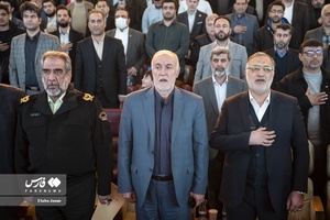 از راست: علیرضا زاکانی شهردار تهران، علیرضا فخاری استاندار تهران و سردار عباسعلی محمدیان فرمانده انتظامی تهران بزرگ /برج میلاد