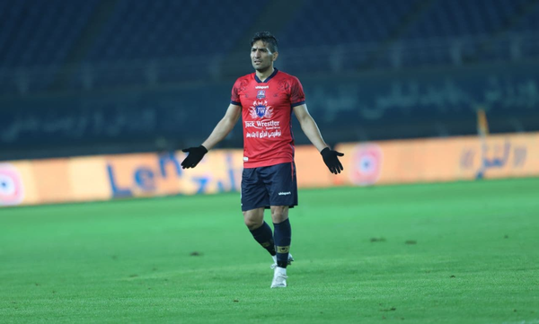 اکبر صادقی، صادقی