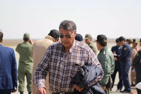 نقدی بیک