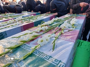 تشییع باشکوه 5 شهید گمنام در زاهدان