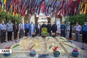  حضور کاروان زیر سایه خورشید در گلزار شهدای گمنام شهرستان ساری