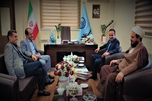 نماینده آستانه با دکتر بالو