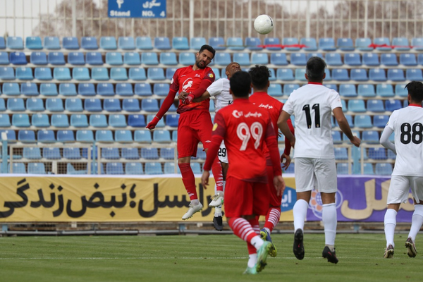 فولاد و تراکتور، تراکتور و فولاد