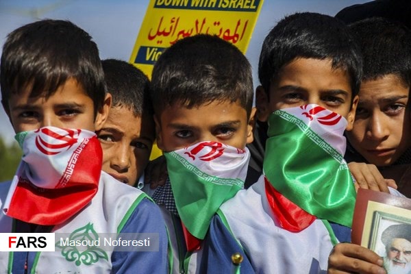 راهپیمایی یوم الله «۱۳ آبان » در بیرجند