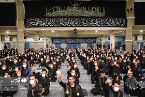 عزاداری اربعین حسینی با حضور هیئت‌های دانشجویی در حسینیه امام خمینی