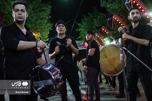 مراسم عزاداری شاه حسین گویان آذری‌های مقیم پایتخت در خیابان بهشت