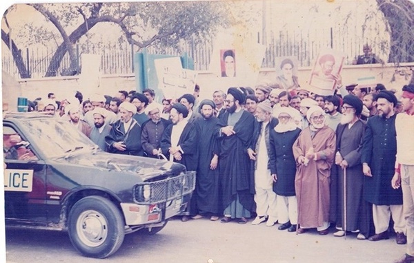 سیاست خارجی در دهه نخست انقلاب / روایت‌هایی از ماموریت‌های دیپلماتیک رهبر شهید / آیت‌الله سید علی خامنه‌ای به کدام کشورهای جهان سفر کردند؟